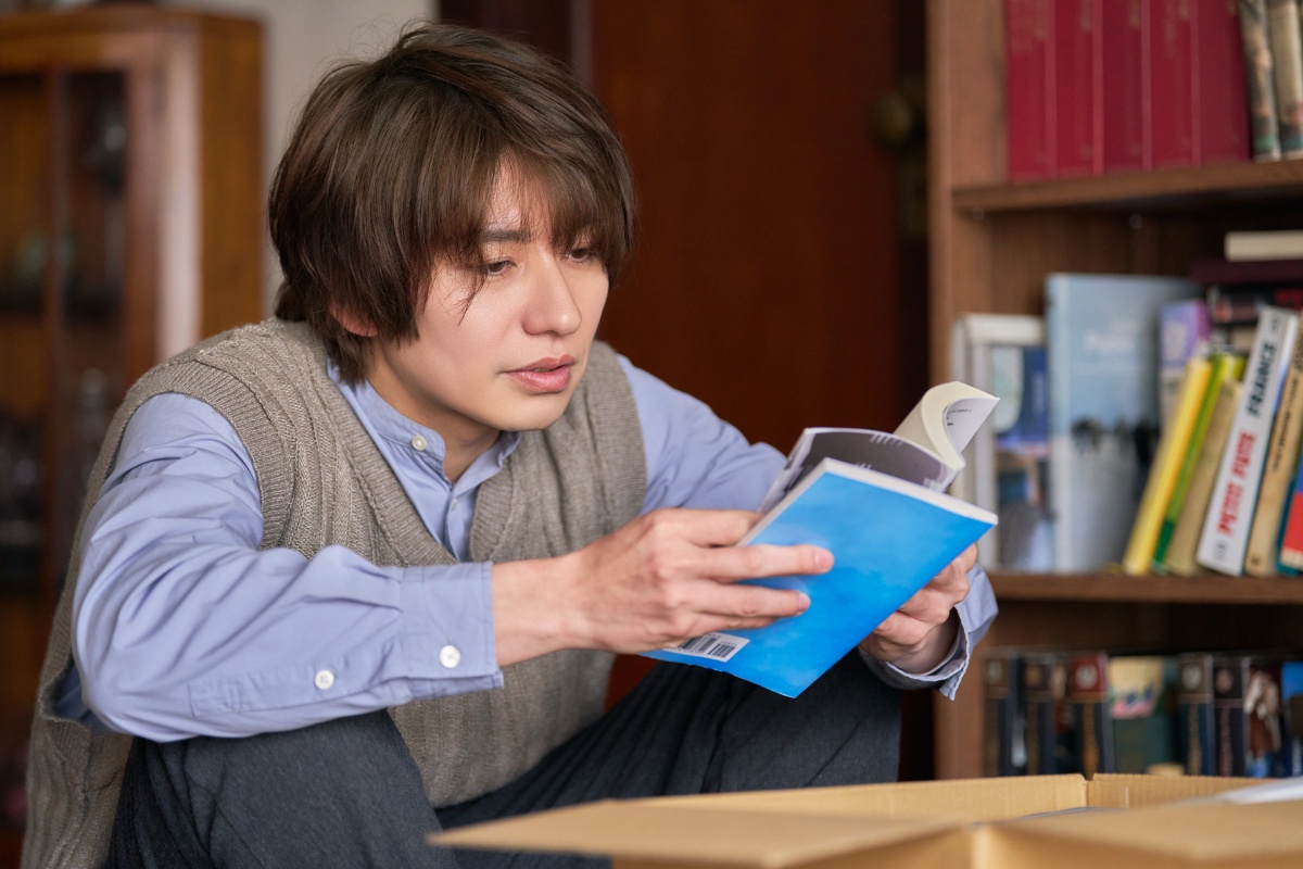 BLドラマ『スモークブルーの雨のち晴れ』場面写真